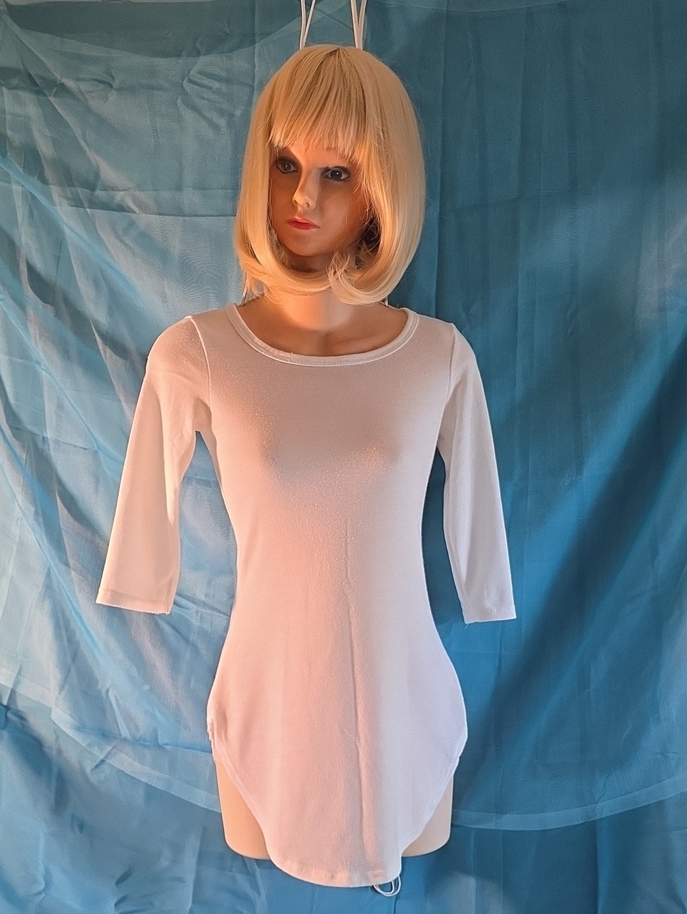 Rue21 White Scoop Neck Long Sleeve Tee